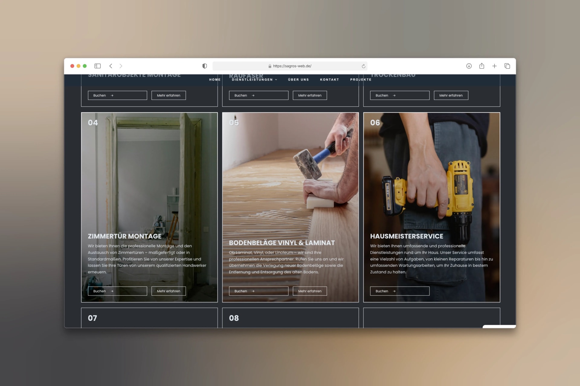 Die nummerierten Leistungskarten der Website in einem Browserfenster